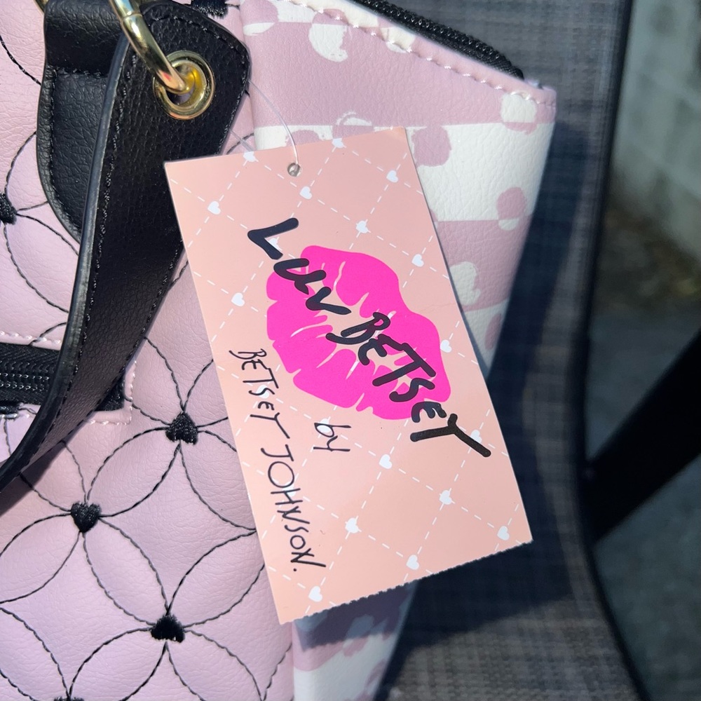 Betsey Johnson pinkish lavenderish satchel bag - Picture 3 of 7